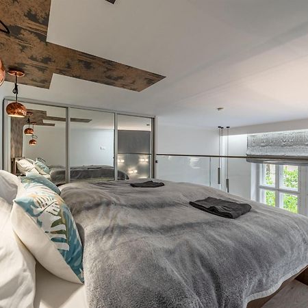 District 6Th Sense Apartment Budapest Bagian luar foto